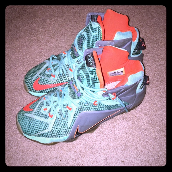 lebrons size 8